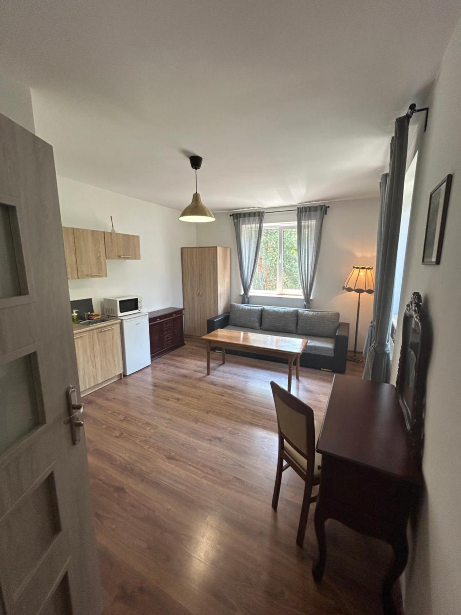 Dworska Apartment Jozefow  Bagian luar foto